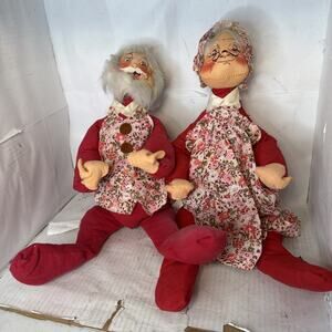 Vintage Annalee Dolls Mr and Mrs Santa Claus 1971 Christmas Decor USA 19” Long